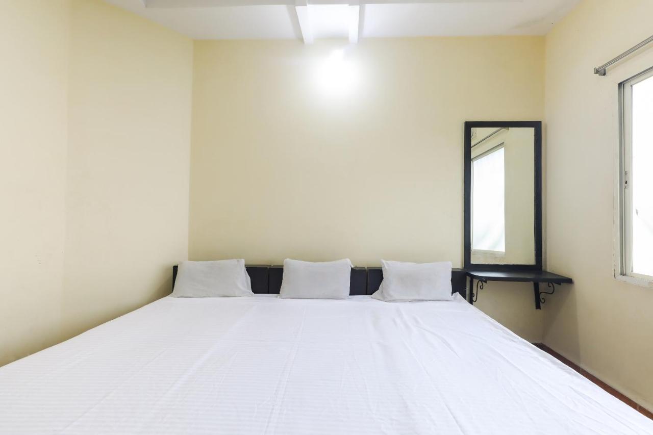 Spot On 48832 Balaji Parisar Hotel Uddzsaín Kültér fotó